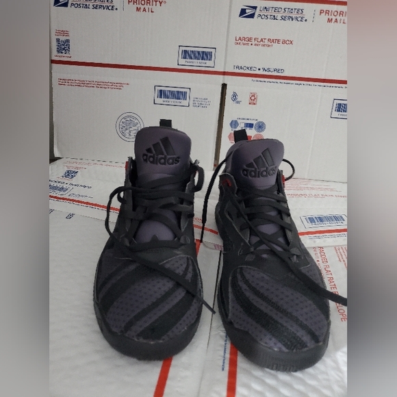 Adidas D Lillard Junior Basketball Shoes Sneakers Black 5 and a half - Picture 2 of 6